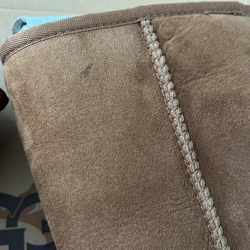 UGG Classic Tall boot size 7 - Picture 16 of 17